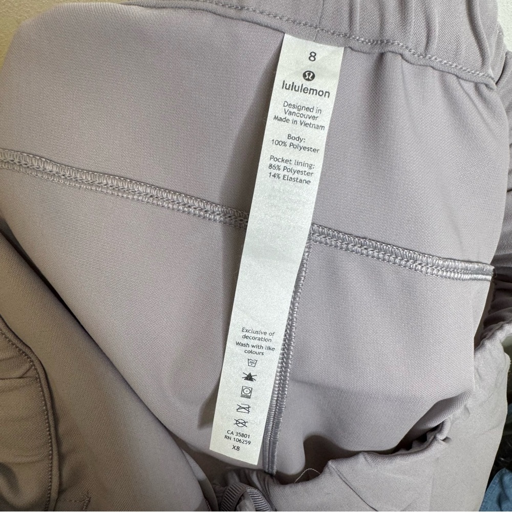 Lululemon Gray On The Fly Mid Rise Stretch Woven Business Casual Crop Pants 8 - Picture 8 of 9